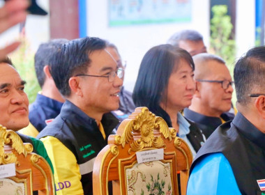 ลงพื้นที่ตรวจราชการเพื่อแก้ไขปัญหาความเดือดร้อนของเกษตรกรด้านแหล่งน้ำ ในพื้นที่จังหวัดนครศรีธรรมราช โดยมี นายประวัติ แดงบรรจง รองอธิบดีกรมส่งเสริมสหกรณ์ และผู้บริหารหน่วยงานสังกัดกระทรวงเกษตรและสหกรณ์ ร่วมลงพื้นที่ ณ โรงเรียนบ้านน้ำร้อน ตำบลสี่ขีด อำเภอส ... พารามิเตอร์รูปภาพ 39